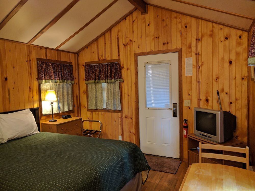 Emerald Forest Cabins Trinidad Exterior photo